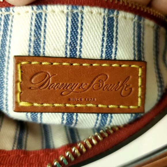 DOONEY & BOURKE Red Wayfarer Domed Crossbody Bag - Picture 3 of 9